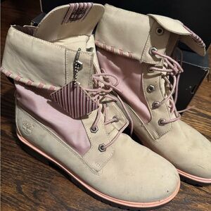 Timberland Women's Pink and Cream Boots